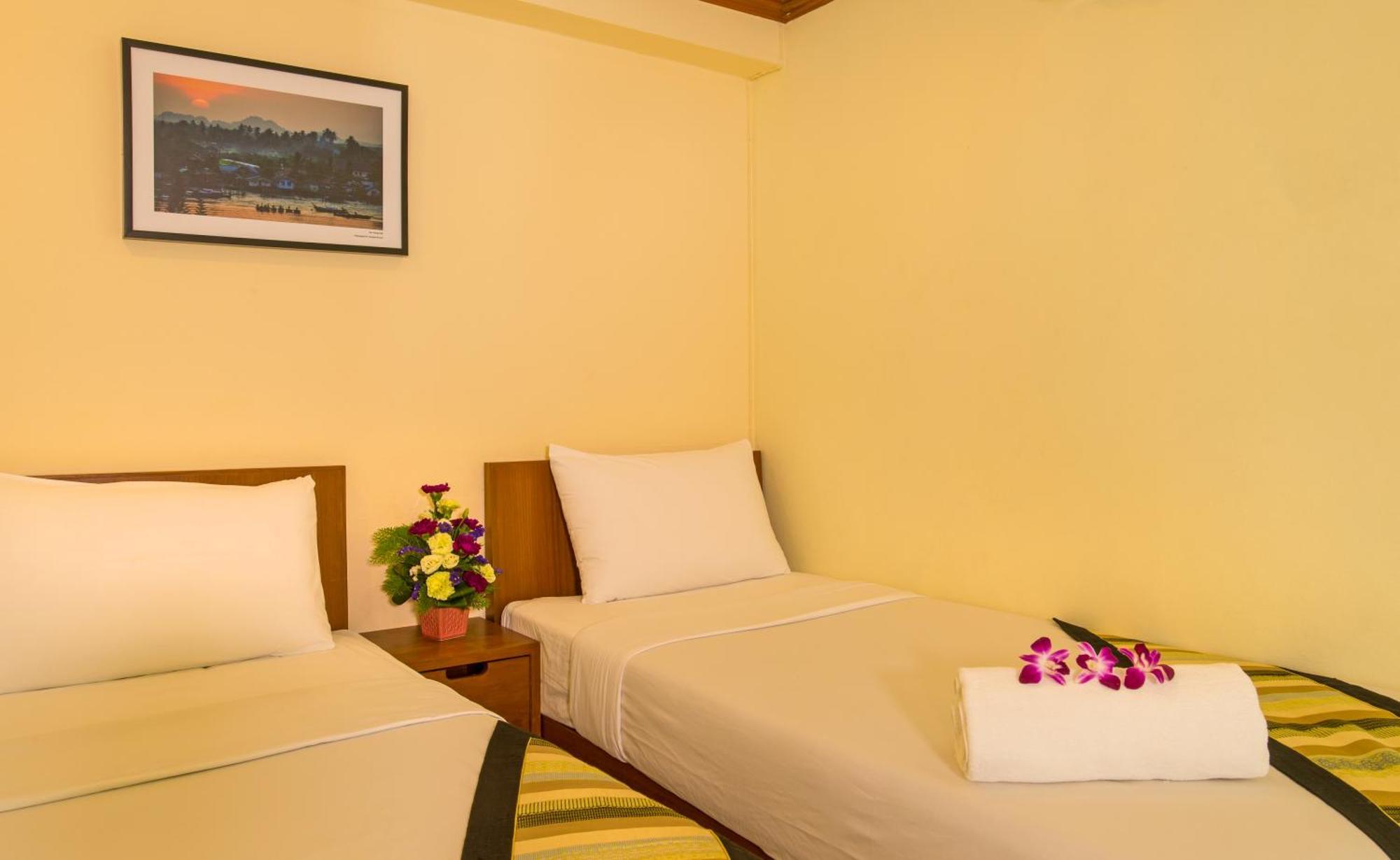 Krabi City Seaview Hotel Room photo