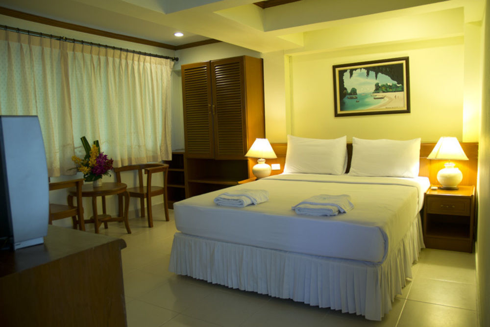 Krabi City Seaview Hotel Exterior photo